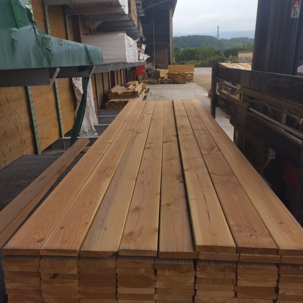 Planches de bois dites lame douglas AB